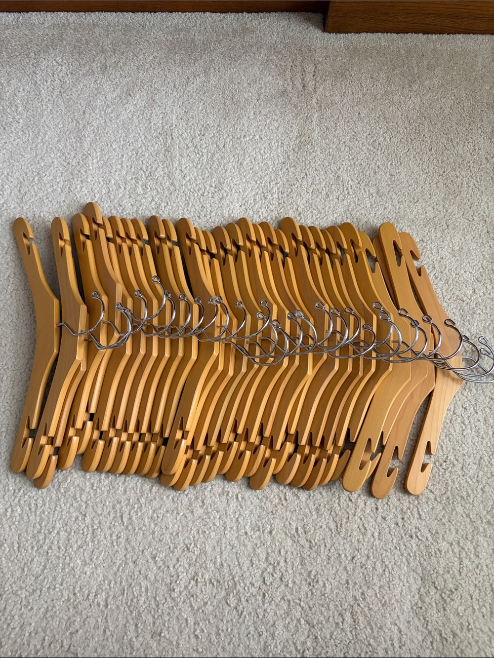 Set of Wooden 30 Hangers - Natural Wood